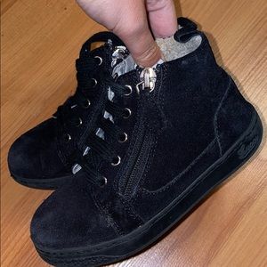 Authentic Gucci boots euro size 23 us size 7